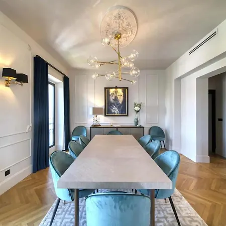 Apartment Large 4bd, 8 Guests & *